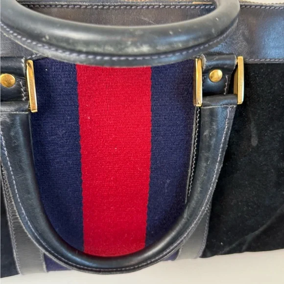 Vintage Gucci Black Suede Boston bag Duffle overnight lock/key COA - Picture 11 of 16
